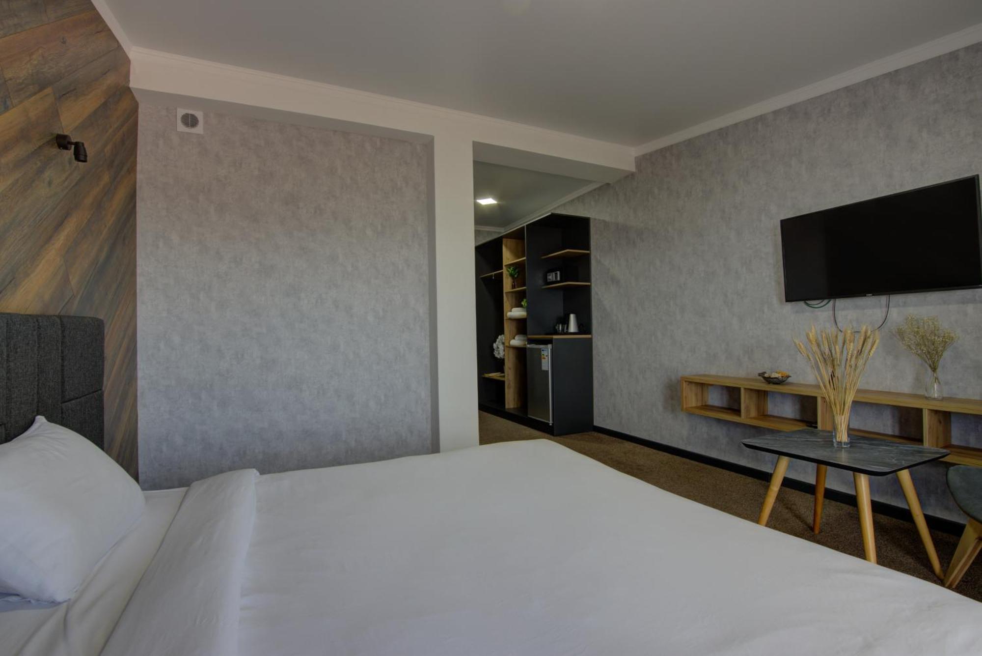 Vzmorie Resort Hotel Бостері Екстер'єр фото
